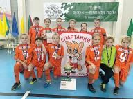 Девочки тоже играют в футбол!